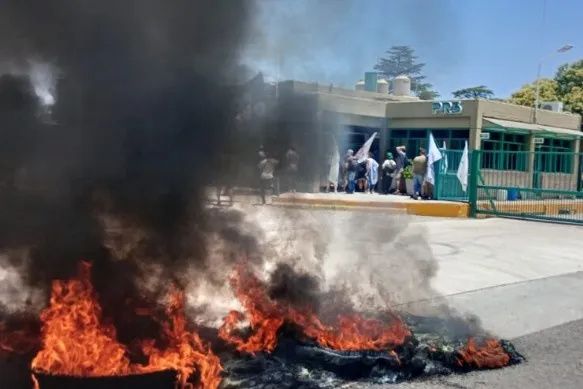 Captura de pantalla_14-7-2025_104130_www.elojoweb.com.ar