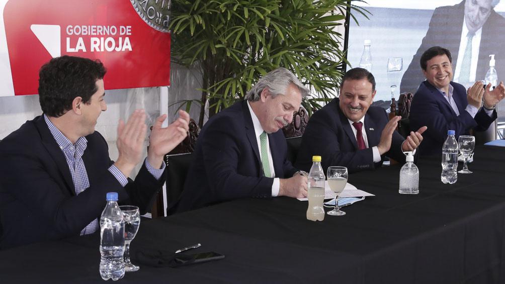 5ee3cffea8a63_1004x565