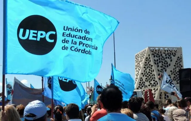 3007-2257-280823-uepc-panal-640x405-1