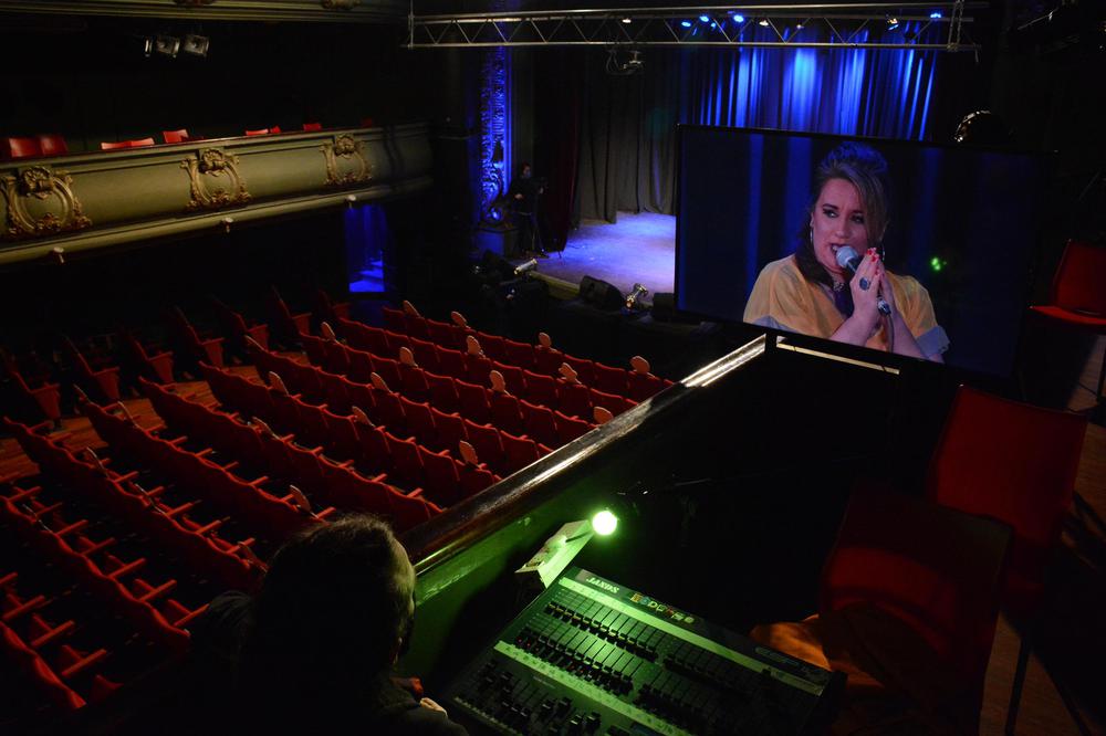 01-06-2020_la_primera_obra_teatral_del