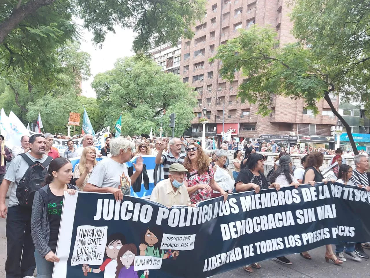 WhatsApp Image 2023-02-01 at 19.05.48 (1)