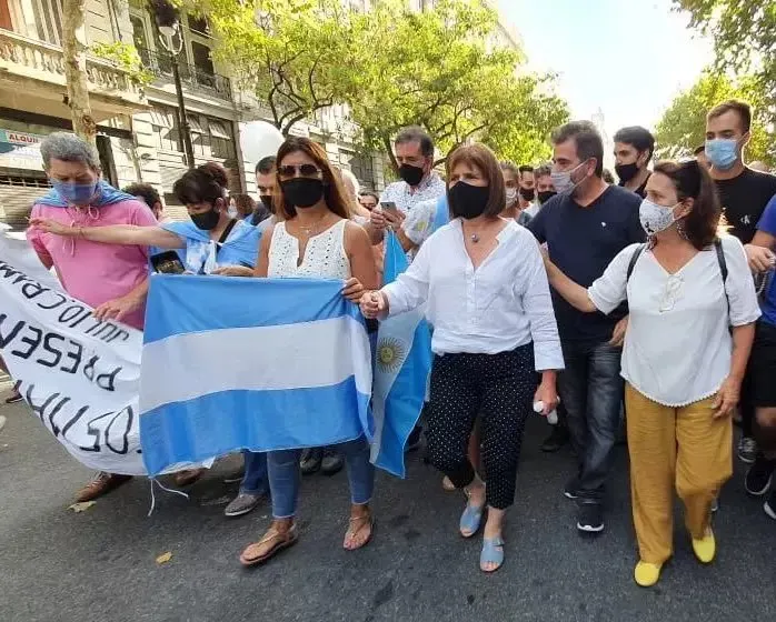 657b77ae1ed68__912x912