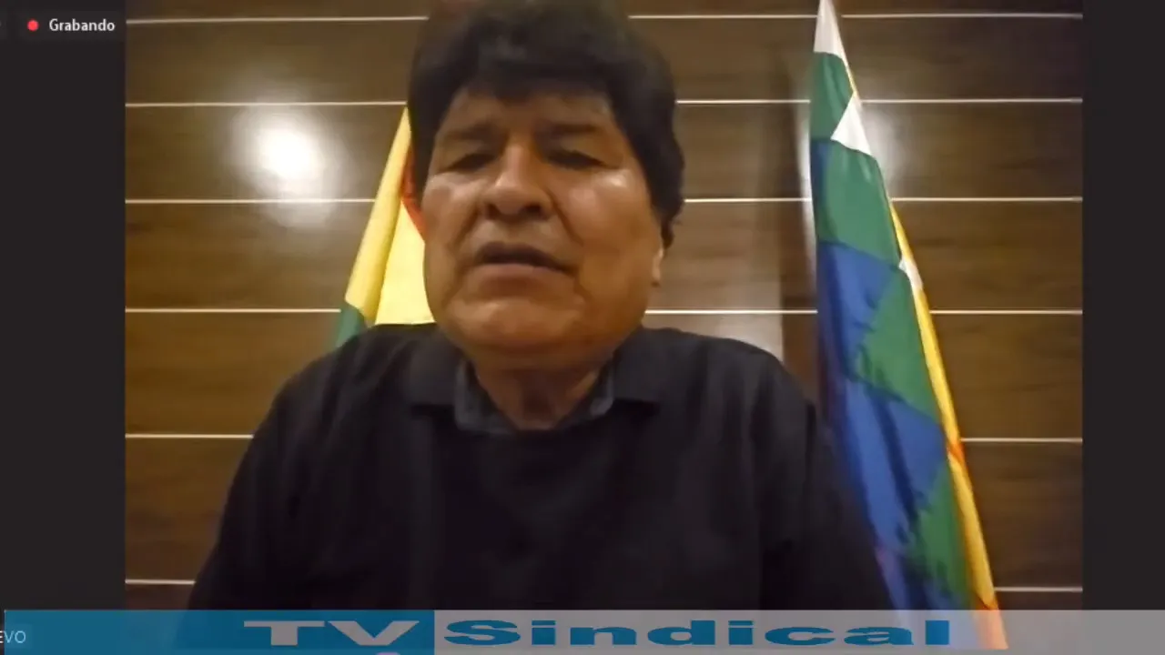Evo Morales presente en la apertura de la Universidad Popular (1)
