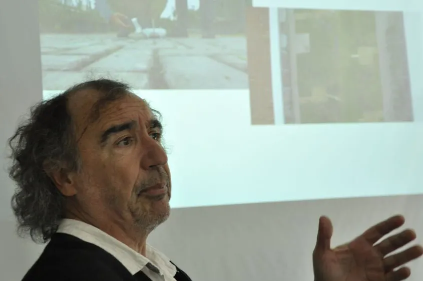 42f6342d-11d6-4887-b2cc-dc735c6ffc73