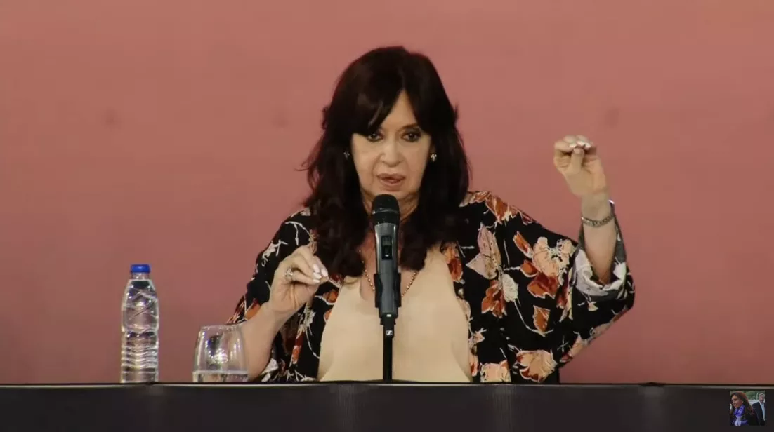 Captura web_10-3-2023_194042_www.youtube.com